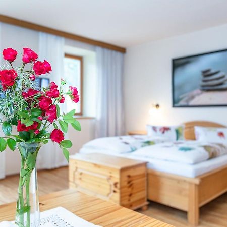Gasthof St. Adolari Hotel Sankt Ulrich am Pillersee Ngoại thất bức ảnh