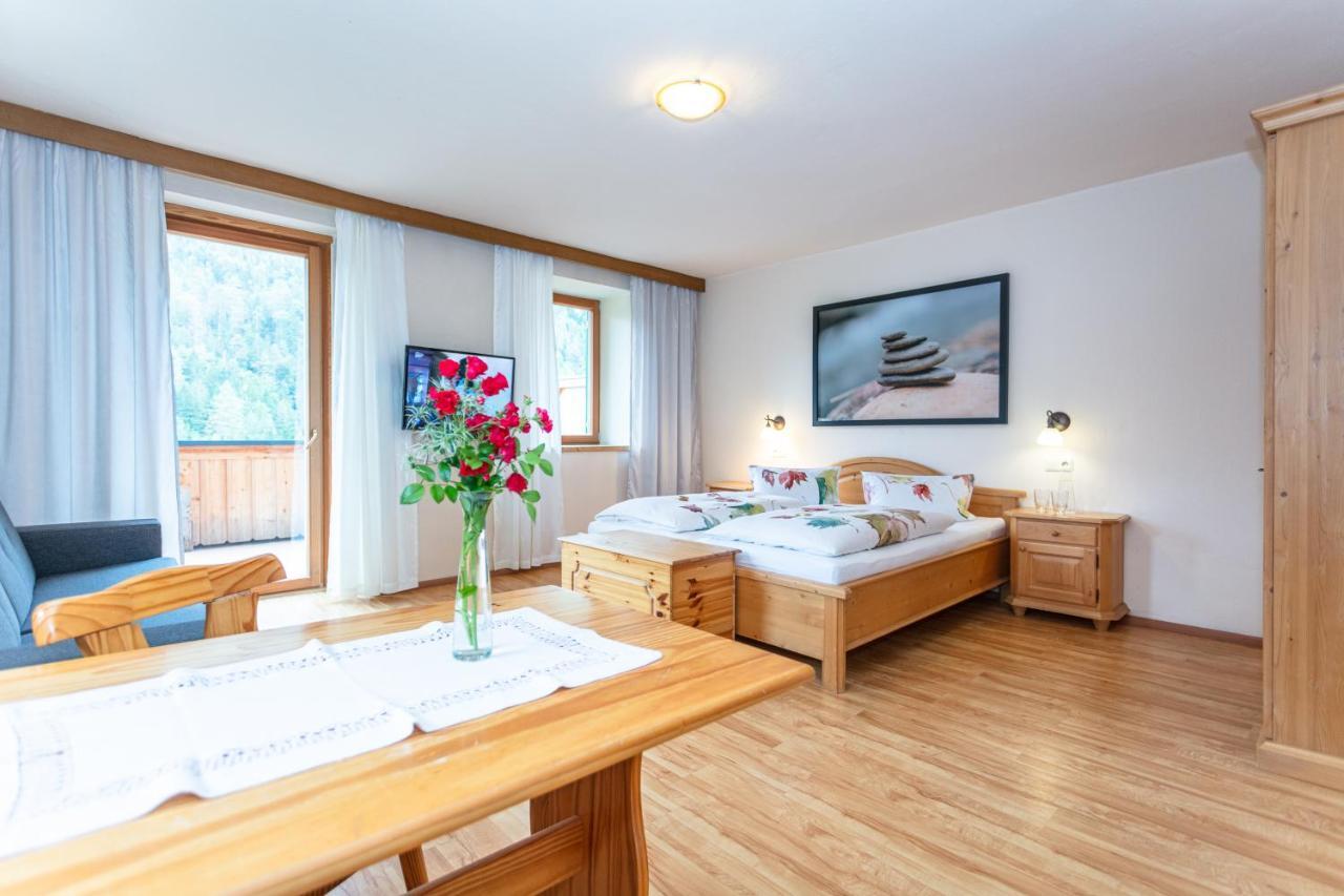 Gasthof St. Adolari Hotel Sankt Ulrich am Pillersee Ngoại thất bức ảnh