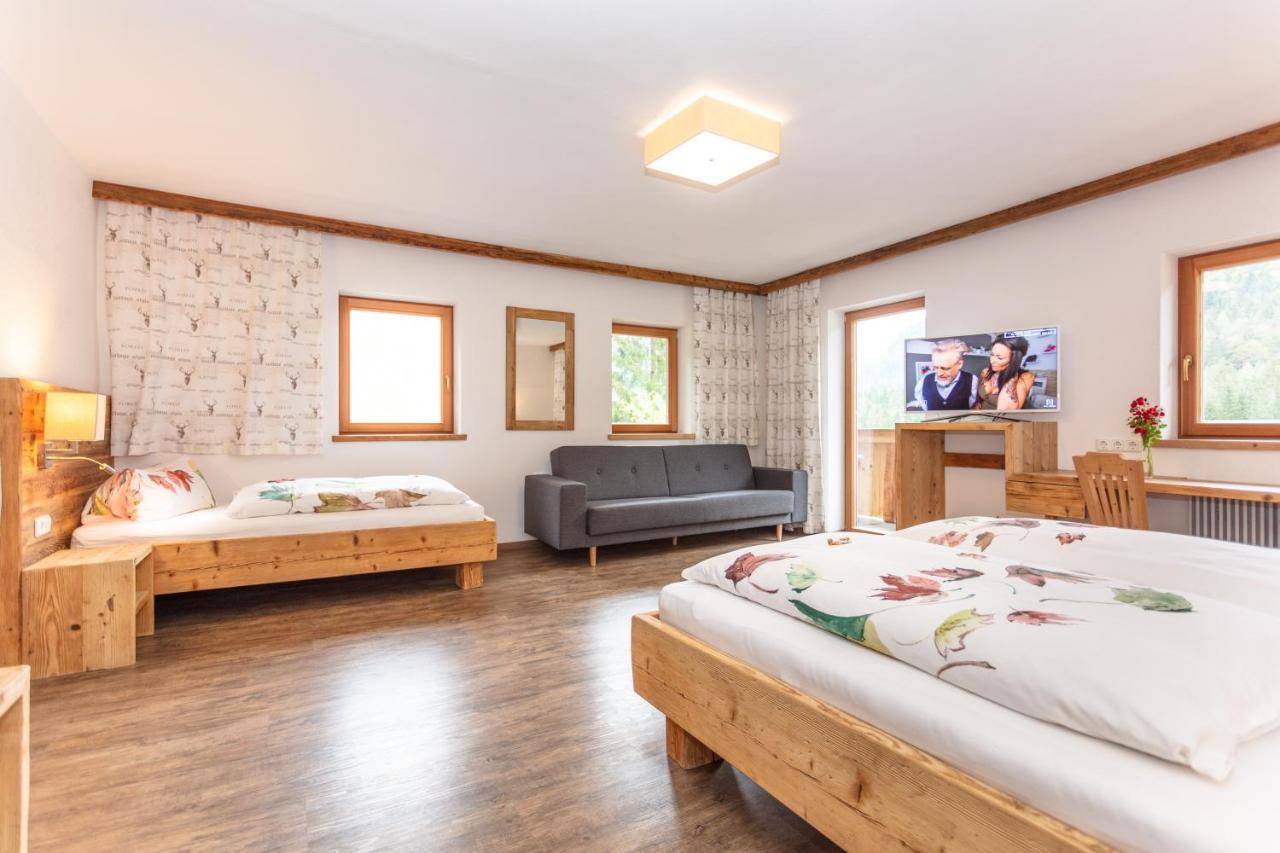 Gasthof St. Adolari Hotel Sankt Ulrich am Pillersee Ngoại thất bức ảnh