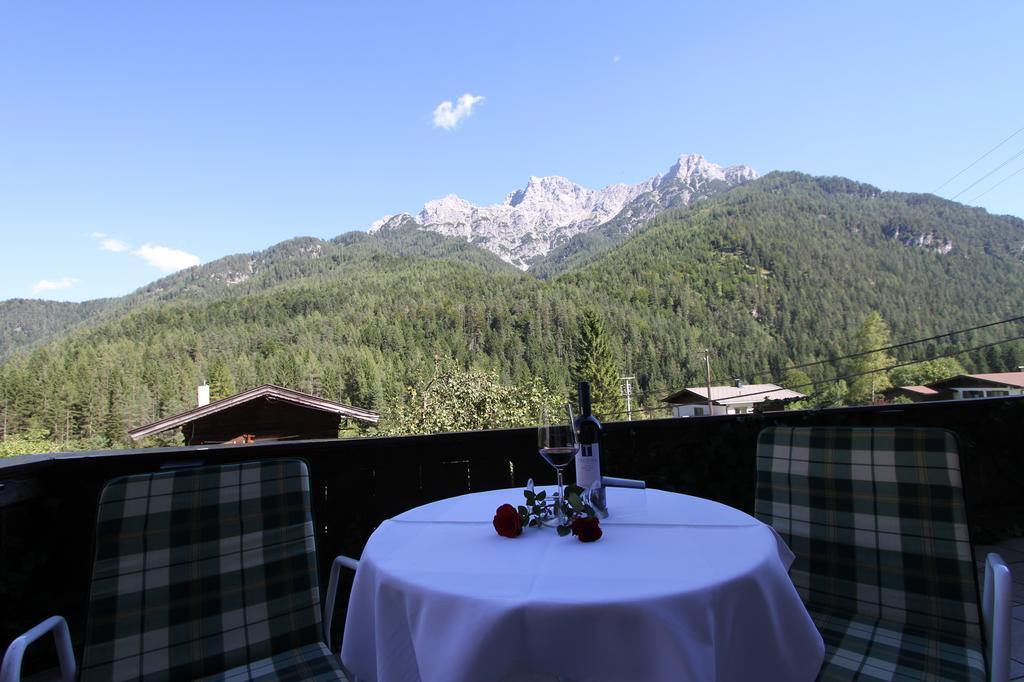 Gasthof St. Adolari Hotel Sankt Ulrich am Pillersee Phòng bức ảnh