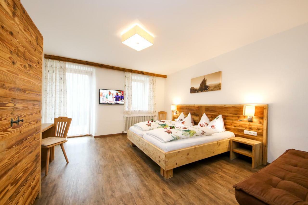Gasthof St. Adolari Hotel Sankt Ulrich am Pillersee Ngoại thất bức ảnh