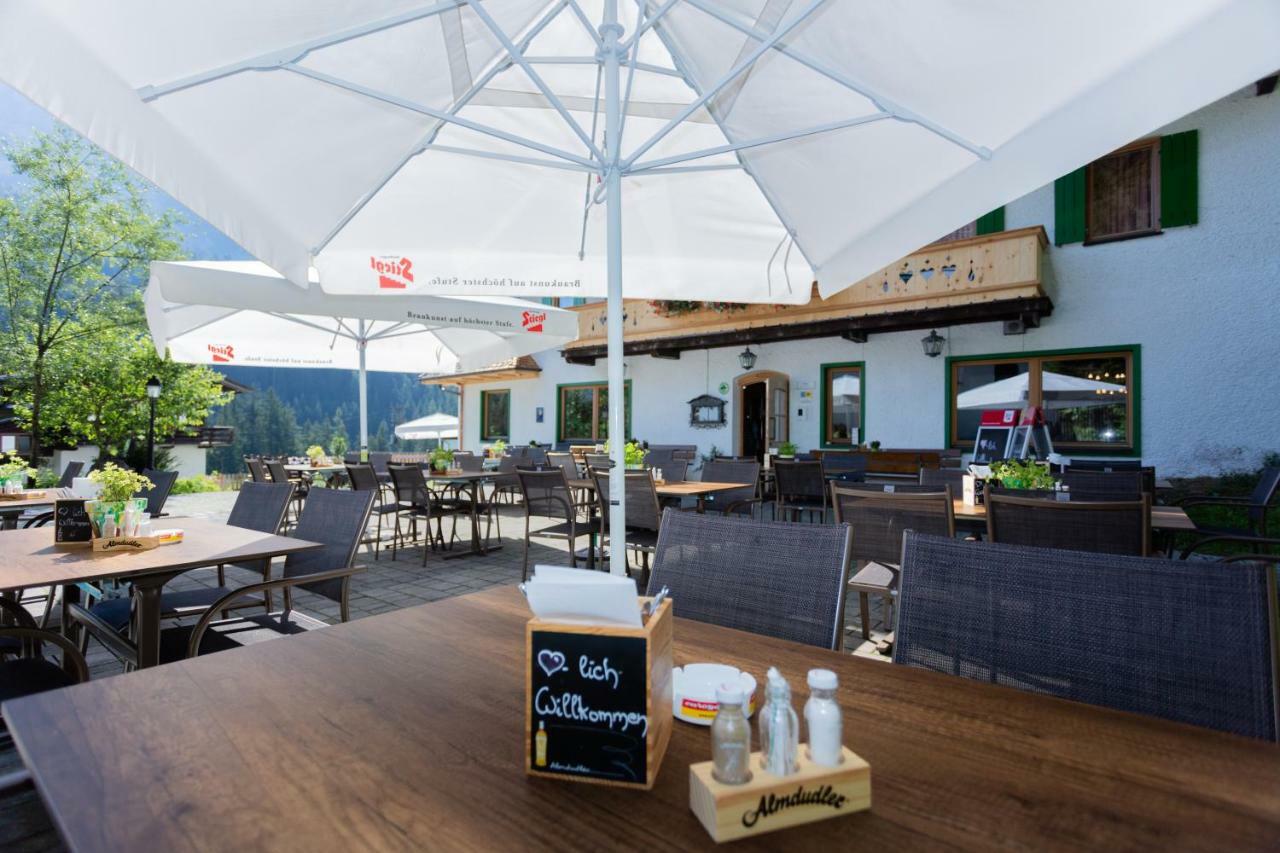Gasthof St. Adolari Hotel Sankt Ulrich am Pillersee Ngoại thất bức ảnh